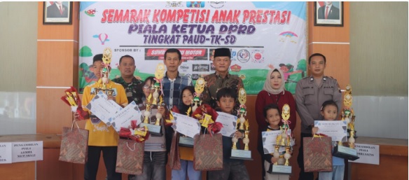 Semarak Kompetisi Piala ketua DPRD Rumah Belajar Albri